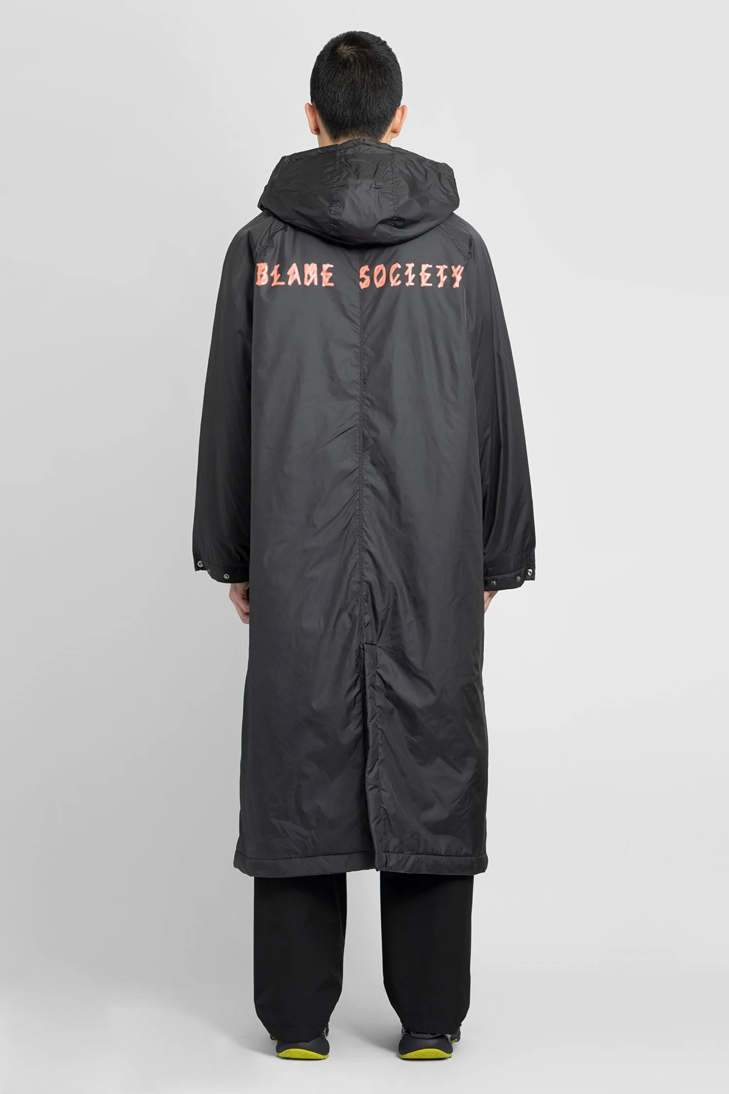 44 LABEL GROUP MAN BLACK COATS