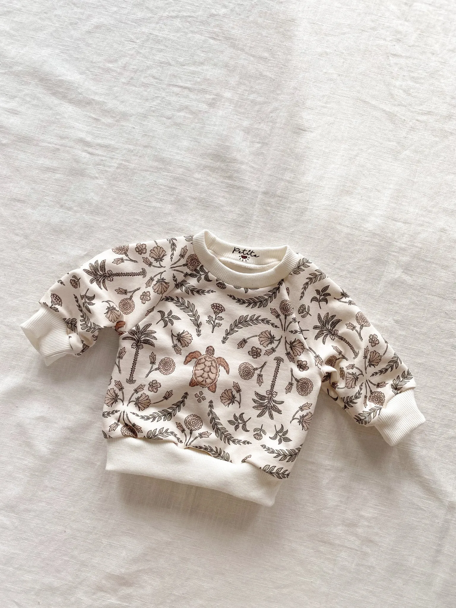 Baby cotton sweatshirt / oriental turtles