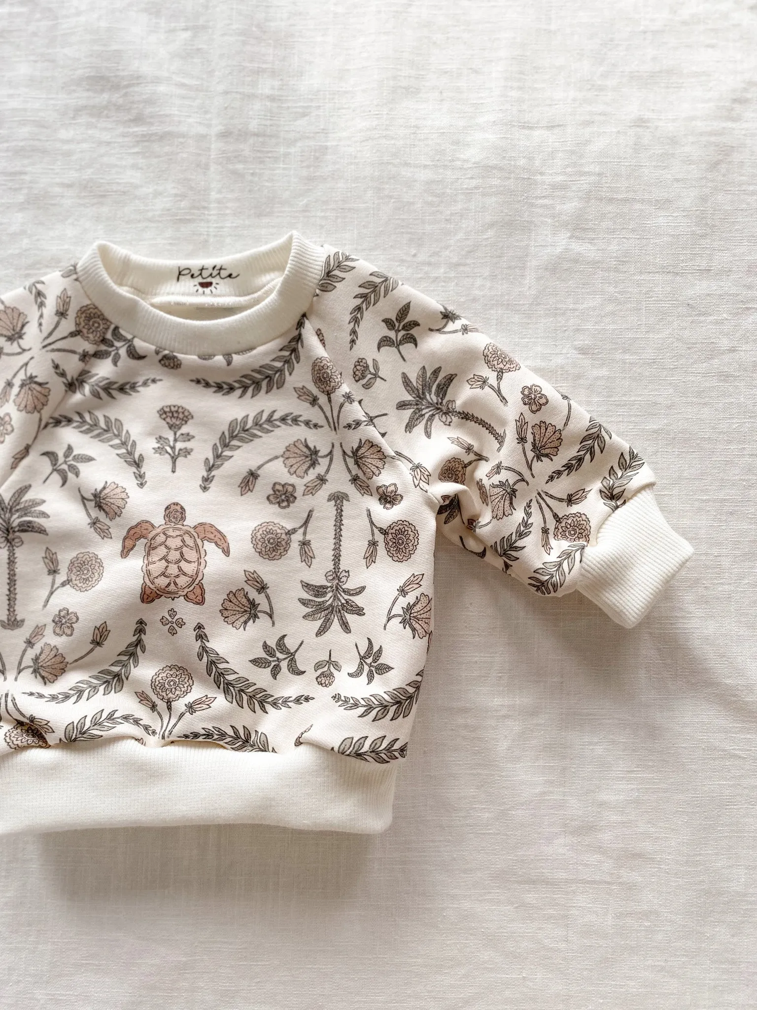 Baby cotton sweatshirt / oriental turtles