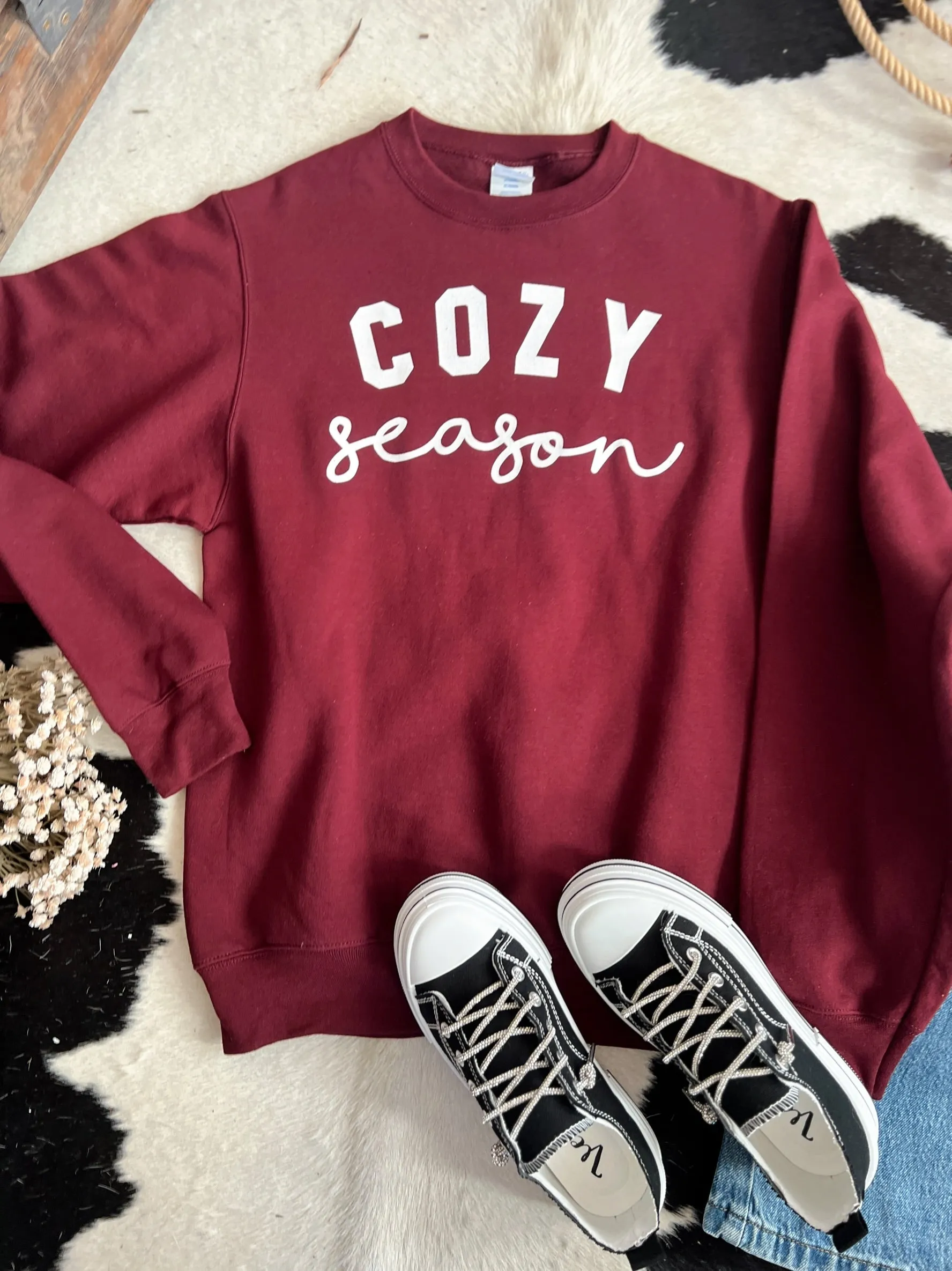 Cozy Season Graphic Crew Neck Sweatshirt - 3 Colors