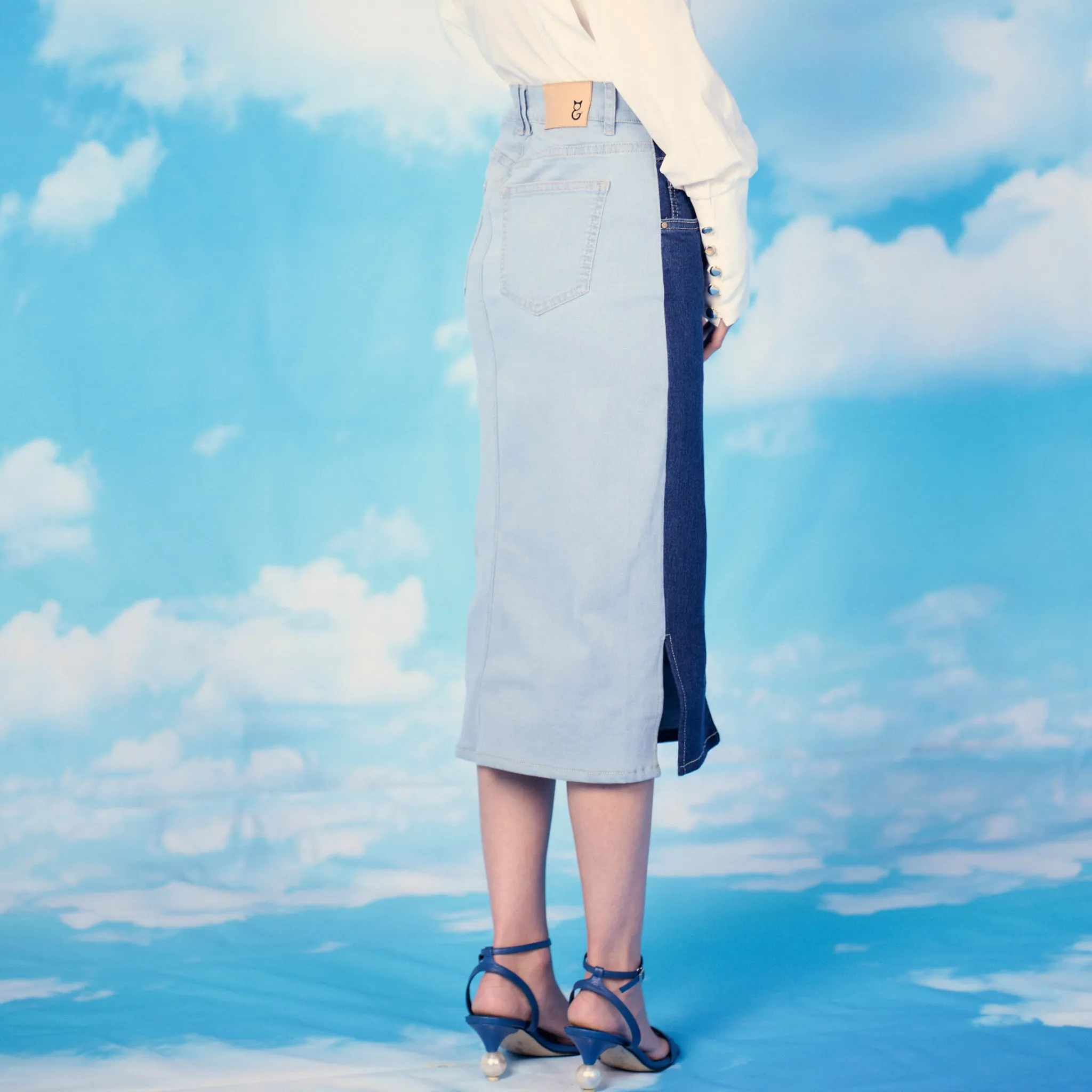 Leslie Double Button Jean Skirt by Gato